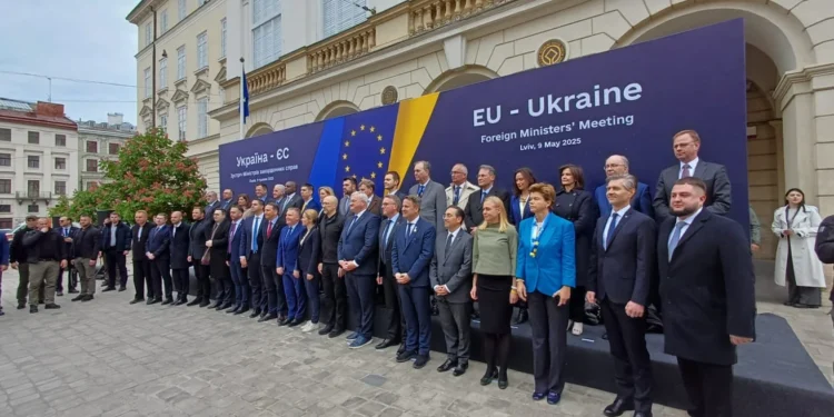 Міністри закордонних справ та керівництво ЄС схвалили створення спецтрибуналу щодо злочинів РФ