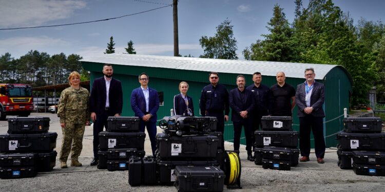 Українські сапери отримали від партнерів підводні дрони – річки та озера стануть безпечнішими (ФОТО)