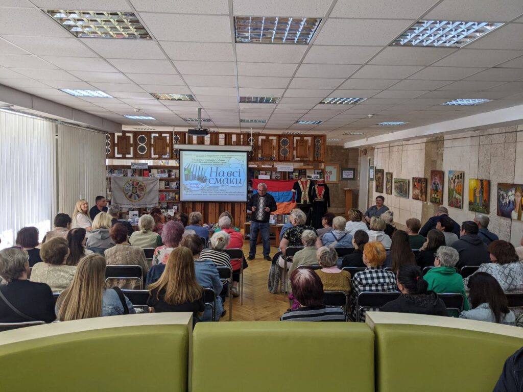 «На всі смаки» - у Миколаєві по суботах проходитиме фестиваль національної кухні, казок й легенд (ФОТО) 3 «На всі смаки» - у Миколаєві по суботах проходитиме фестиваль національної кухні, казок й легенд (ФОТО) 2