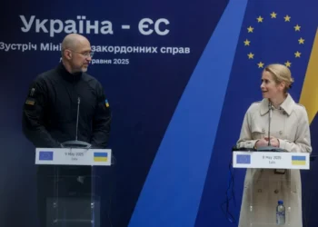 ЄС готує обхідні шляхи на випадок блокування Угорщиною вступу України