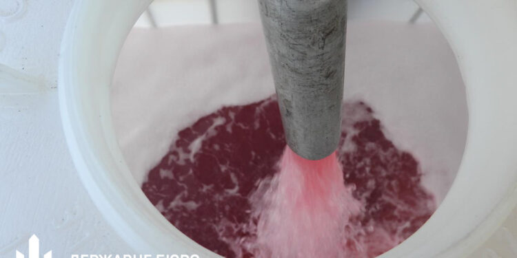 ДБР викрило схему розкрадання пального у військовій частині на Миколаївщині (ФОТО, ВІДЕО)