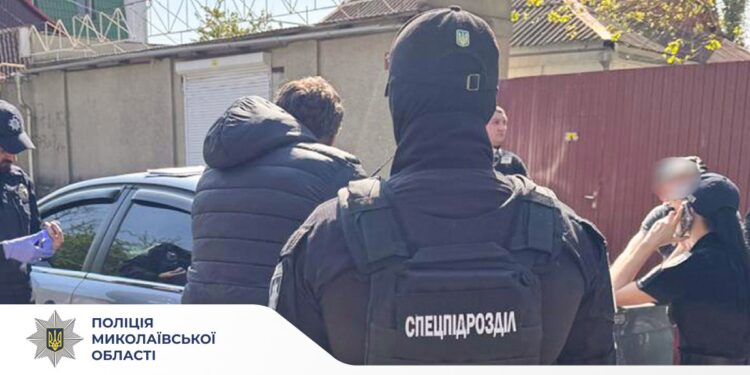 На Миколаївщині батько з сином видурили у знайомого $70 тис. – обіцяли захистити від мобілізації (ФОТО)
