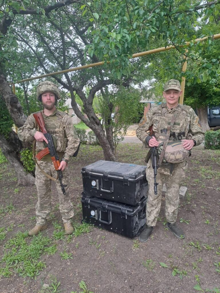 Автівка, дрони і ще дещо потрібне – Миколаїв передав допомогу двом військовим підрозділам (ФОТО) 5 Автівка, дрони і ще дещо потрібне – Миколаїв передав допомогу двом військовим підрозділам (ФОТО) 4