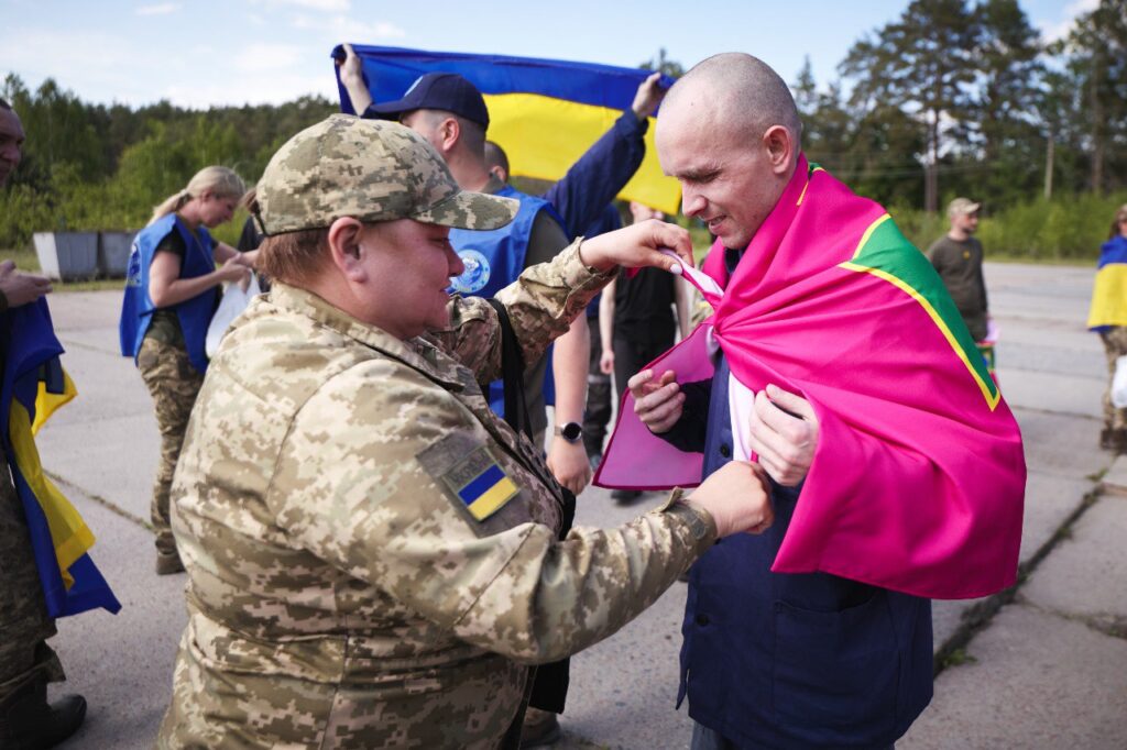 Наші вдома. Сьогодні Україна повернула 390 людей, на вихідних очікуємо ще (ФОТО) 17