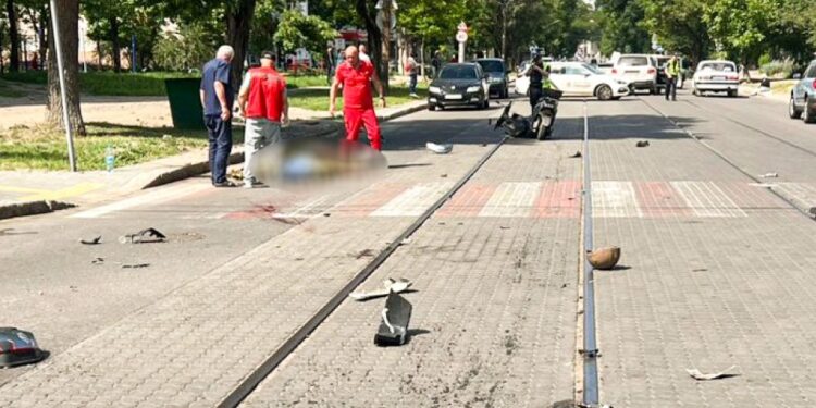 У Миколаєві Toyotа Highlander заткнулась з мопедом – його водій загинув (ФОТО)