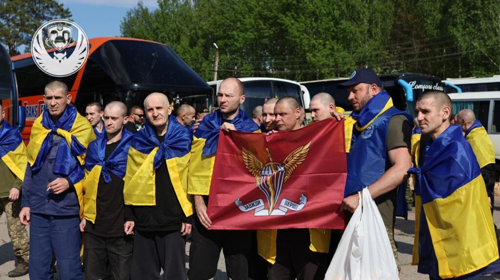 Наші вдома. Сьогодні Україна повернула 390 людей, на вихідних очікуємо ще (ФОТО) 25