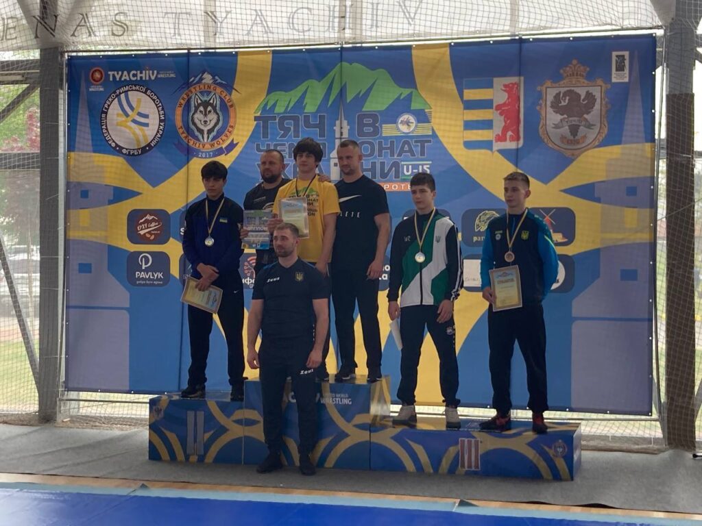 Миколаївські спортсмени - призери та переможці чемпіонату України з греко-римської боротьби серед кадетів (ФОТО) 3 Миколаївські спортсмени - призери та переможці чемпіонату України з греко-римської боротьби серед кадетів (ФОТО) 2