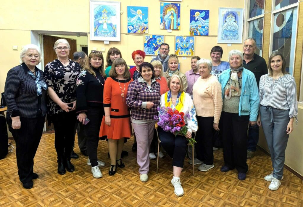 Хустки, ляльки-мотанки та картини – у Миколаєві відкрилась виставка Світлани Бойкової-Калюжної (ФОТО) 3 Хустки, ляльки-мотанки та картини – у Миколаєві відкрилась виставка Світлани Бойкової-Калюжної (ФОТО) 2
