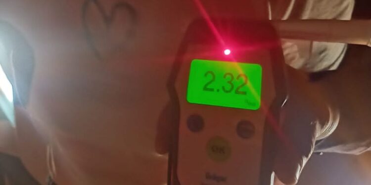 На Миколаївщині зупинили п’яну водійку – рівень алкоголю в її крові в 12 разів перевищив норму (ФОТО)