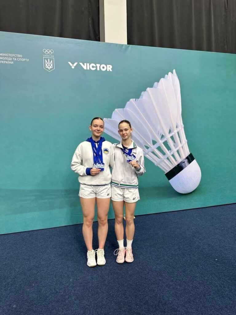 Миколаївська спортсменка здобула дві нагороди чемпіонату України з бадмінтону U-17 (ФОТО) 5 Миколаївська спортсменка здобула дві нагороди чемпіонату України з бадмінтону U-17 (ФОТО) 4