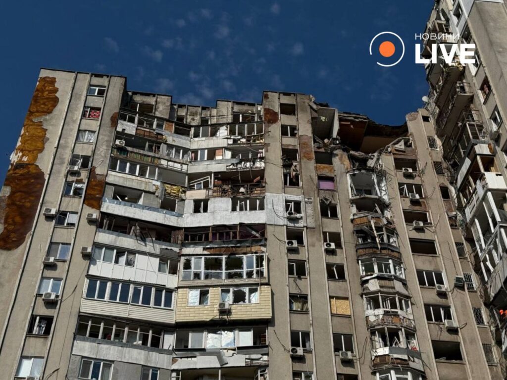 Загиблі від нічної дронової атаки в Одесі - літнє подружжя та їхній собака (ФОТО, ВІДЕО) 3 Загиблі від нічної дронової атаки в Одесі - літнє подружжя та їхній собака (ФОТО, ВІДЕО) 2
