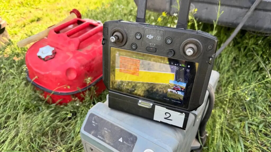 Знаходить вибухівку навіть під землею: для розмінування Миколаївщини використовують БпАК із магнітометром (ФОТО) 5 Знаходить вибухівку навіть під землею: для розмінування Миколаївщини використовують БпАК із магнітометром (ФОТО) 4