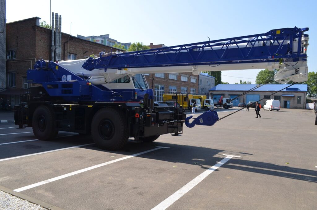 «Миколаївводоканал» отримав від JICA новий автокран (ФОТО) 5 «Миколаївводоканал» отримав від JICA новий автокран (ФОТО) 4