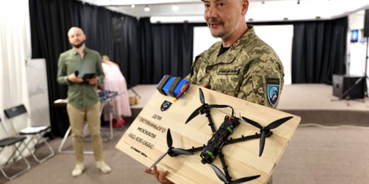 День морської піхоти. У Миколаєві привітали бійців 426-го бата безпілотних систем, відзнаки для воїнів 36-ї ОБрМП та 30 ОКМП поїдуть на передову (ФОТО)