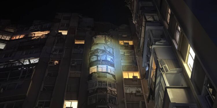 В Одесі внаслідок нальоту дронів зруйнована багатоповерхівка, 2 загиблих (ФОТО, ВІДЕО)