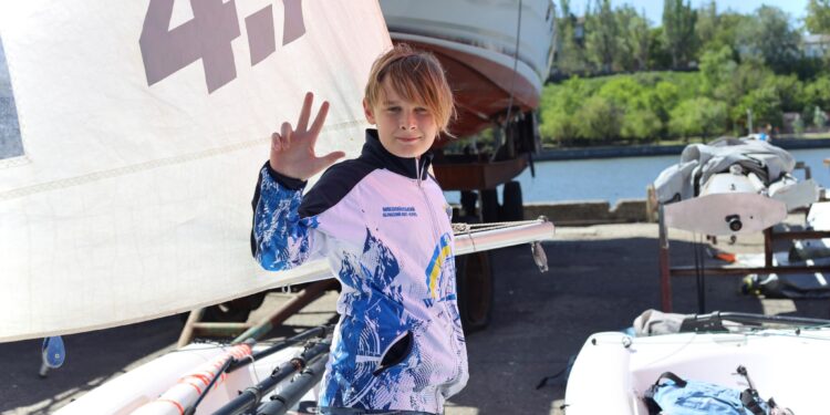 «Вітрила Єдності» – з обласної регати у Миколаєві стартував яхтенний сезон-2025 (ФОТО)