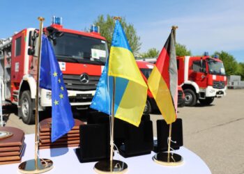 Миколаївщина отримала від міжнародних благодійників два рятувальних автомобілі та спорядження для місцевої пожежної команди (ФОТО)