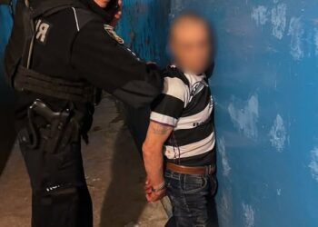 У Миколаєві поліцейські оперативно затримали вбивцю чоловіка – через алкогольне сп’яніння він не зміг втекти (ФОТО)