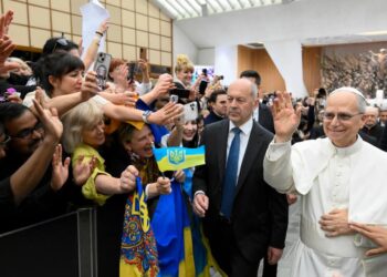 Папі Римському Леву XIV передали списки українських полонених (ФОТО)