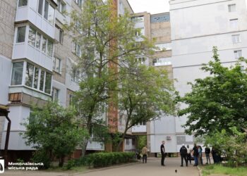 У Миколаєві за підтримки Данії відновили 23 житлові будинки та 2 спортмайданчики, пошкоджені через російські обстріли (ФОТО)