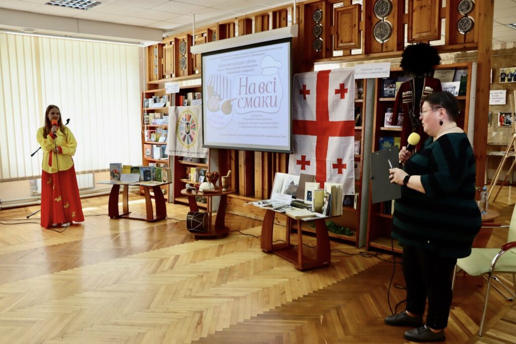 «На всі смаки» - миколаївці спробували справжні грузинські хачапурі та корейську кимчи з огірків (ФОТО) 11 «На всі смаки» - миколаївці спробували справжні грузинські хачапурі та корейську кимчи з огірків (ФОТО) 10