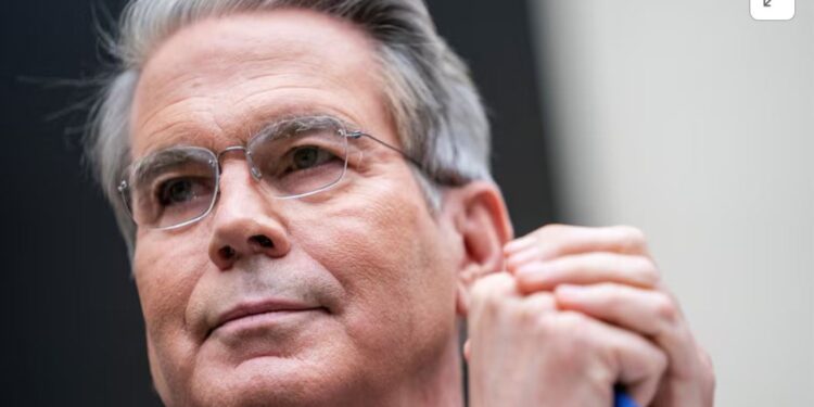 Трамп назвав “дуже гарними” 8-годинні переговори з Китаем. Що там було насправді