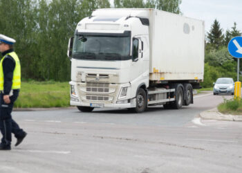 Польський суд заборонив протестувальникам блокувати дорогу до пункту пропуску “Дорогуськ-Ягодин”