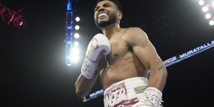 Ломаченку виставили обов’язкового суперника – це непереможний американець