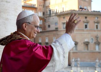 Хто такий новий Папа – офіційна  біографія та незгода з Венсом