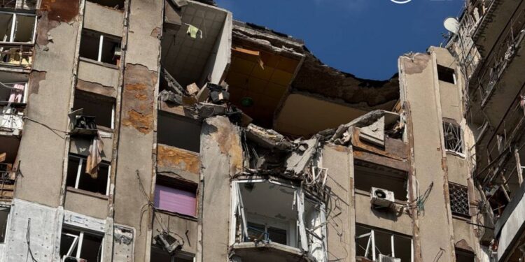 Загиблі від нічної дронової атаки в Одесі – літнє подружжя та їхній собака (ФОТО, ВІДЕО)