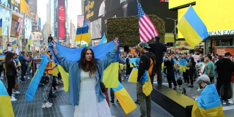 Люди не знають, чого чекати завтра. Чи загрожує депортація українцям, які приїхали до США під час війни