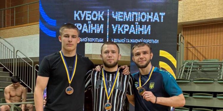 Миколаївські спортсмени – призери Кубка України з греко-римської боротьби (ФОТО)