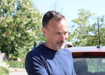НПП «Білобережжя Святослава» на Миколаївщині відвідав відомий французький фотограф – фіксує вплив війни на природу (ФОТО)