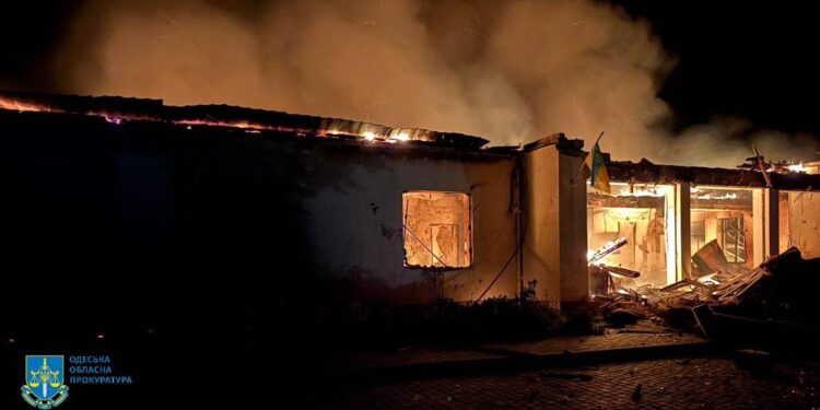 Нічна російська атака на Одещину – пошкоджені амбулаторія та освітні заклади (ФОТО)