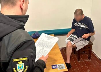 Ретельніше обирайте, з ким пити, – на Миколаївщині 27-річний чоловік отримав удар ножем в живіт від товариша по чарці