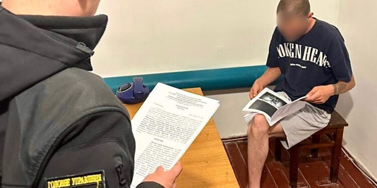 Ретельніше обирайте, з ким пити, – на Миколаївщині 27-річний чоловік отримав удар ножем в живіт від товариша по чарці