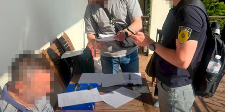 НАБУ та САП викрили схему масштабних розкрадань на обладнанні для онкохворих