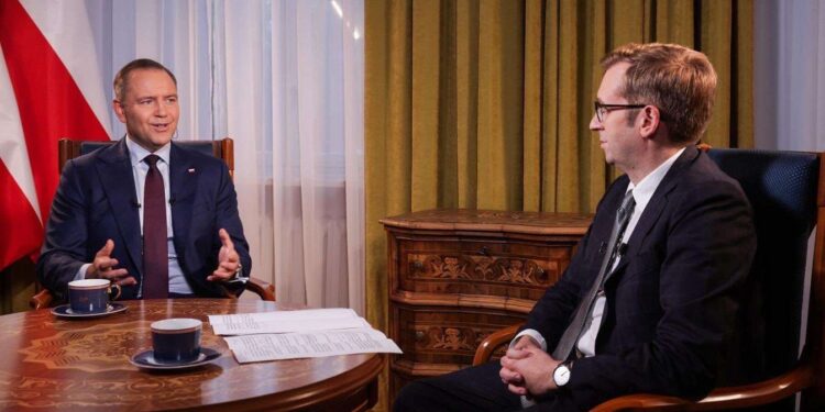 Новий президент Польщі Навроцький заявив, що «на цей момент» не підтримує вступ України до ЄС