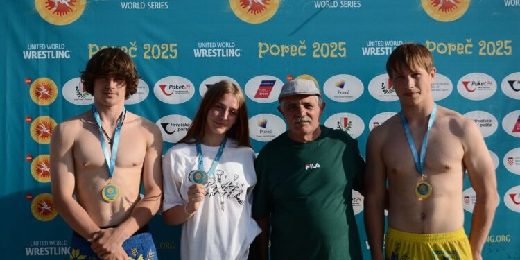 Вихованці миколаївської ДЮСШ здобули три нагороди чемпіонату Європи з пляжної боротьби