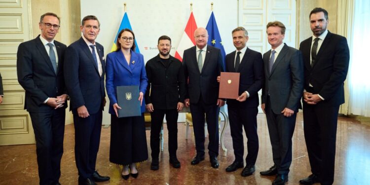 Які документи сьогодні Україна підписала з Австрією