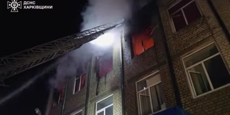 Кількість загиблих внаслідок атаки російських БпЛА на Харків зросла до 3-х, кількість постраждалих – до 64-х, серед них 9 дітей, – Зеленський (ВІДЕО)