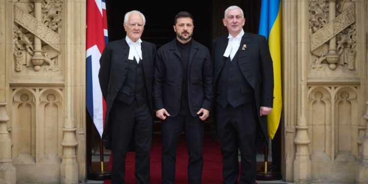 Зеленський в Лондоні зустрівся зі спікерами Палати громад та Палати лордів (ФОТО, ВІДЕО)