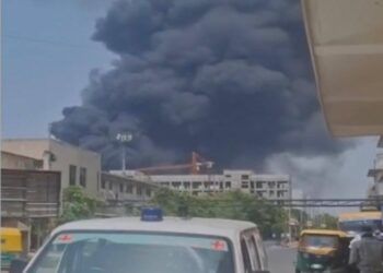 В Індії розбився пасажирський літак – на борту було близько 250 людей (ВІДЕО)