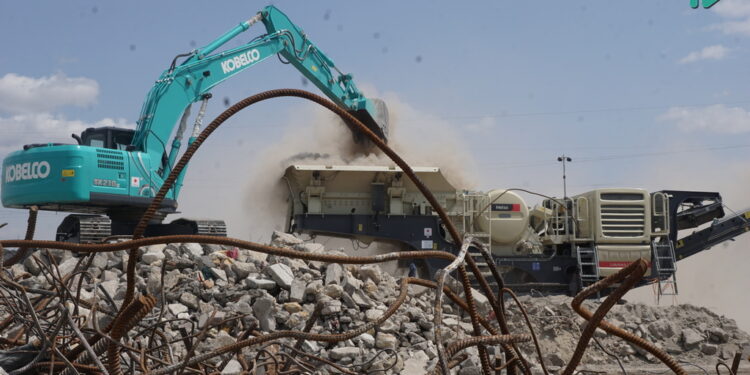 Пильна справа. Що виробляє завод із переробки будівельного сміття у Миколаєві (ФОТО, ВІДЕО)