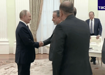 Путін зустрівся з главою МЗС Ірану і пообіцяв сприяння