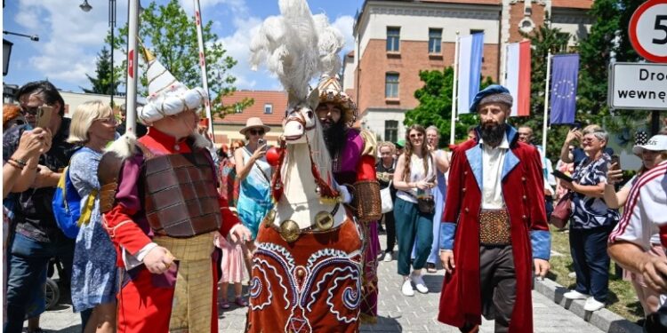 Російське консульство у польському Кракові закрите