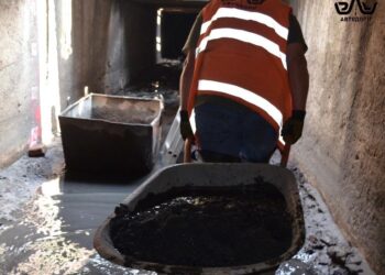 У Миколаєві після рясних дощів очистили колектор №4 – вилучили понад 4 тонни сміття