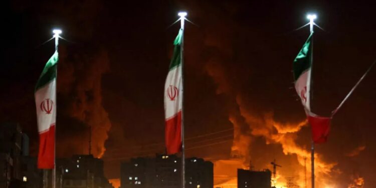 Парламент Ірану готує законопроект щодо виходу з договору про нерозповсюдження ядерної зброї