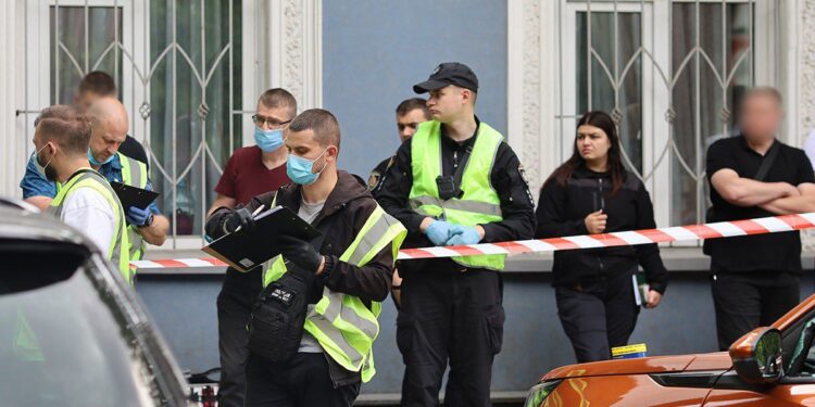 У Житомирі юрист застрелив свою колишню дружину, а потім застрелився сам (ФОТО, ВІДЕО)