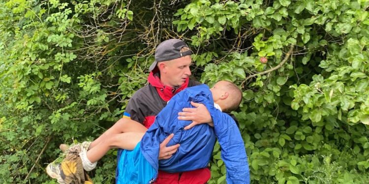 У Карпатах знайшли 5-річного хлопчика, якого шукали 3 доби (ФОТО, ВІДЕО)